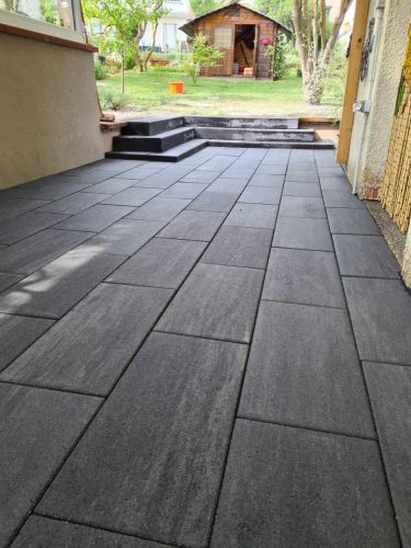 Remplacement d'une terrasse avec création d'un escalier